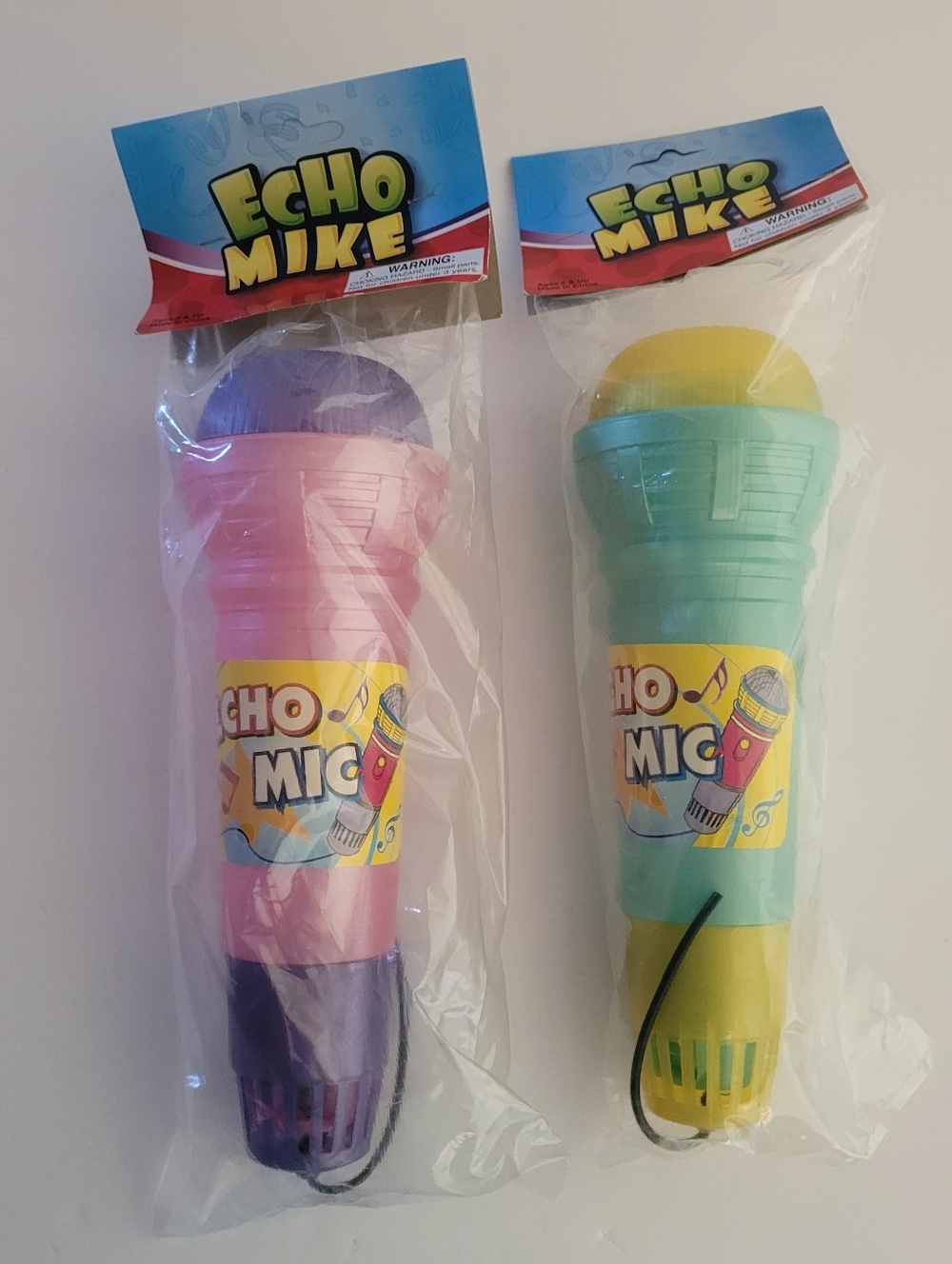 Echo Mike Toy Microphone Battery-Free Voice Amplifying Kids Party Lot Of 2 New